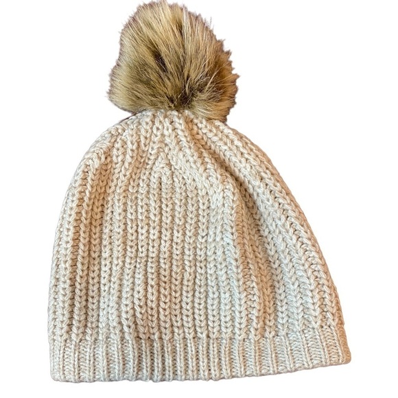 Sole Society Pom Knit Beanie Hat Women's O/S - Picture 1 of 5